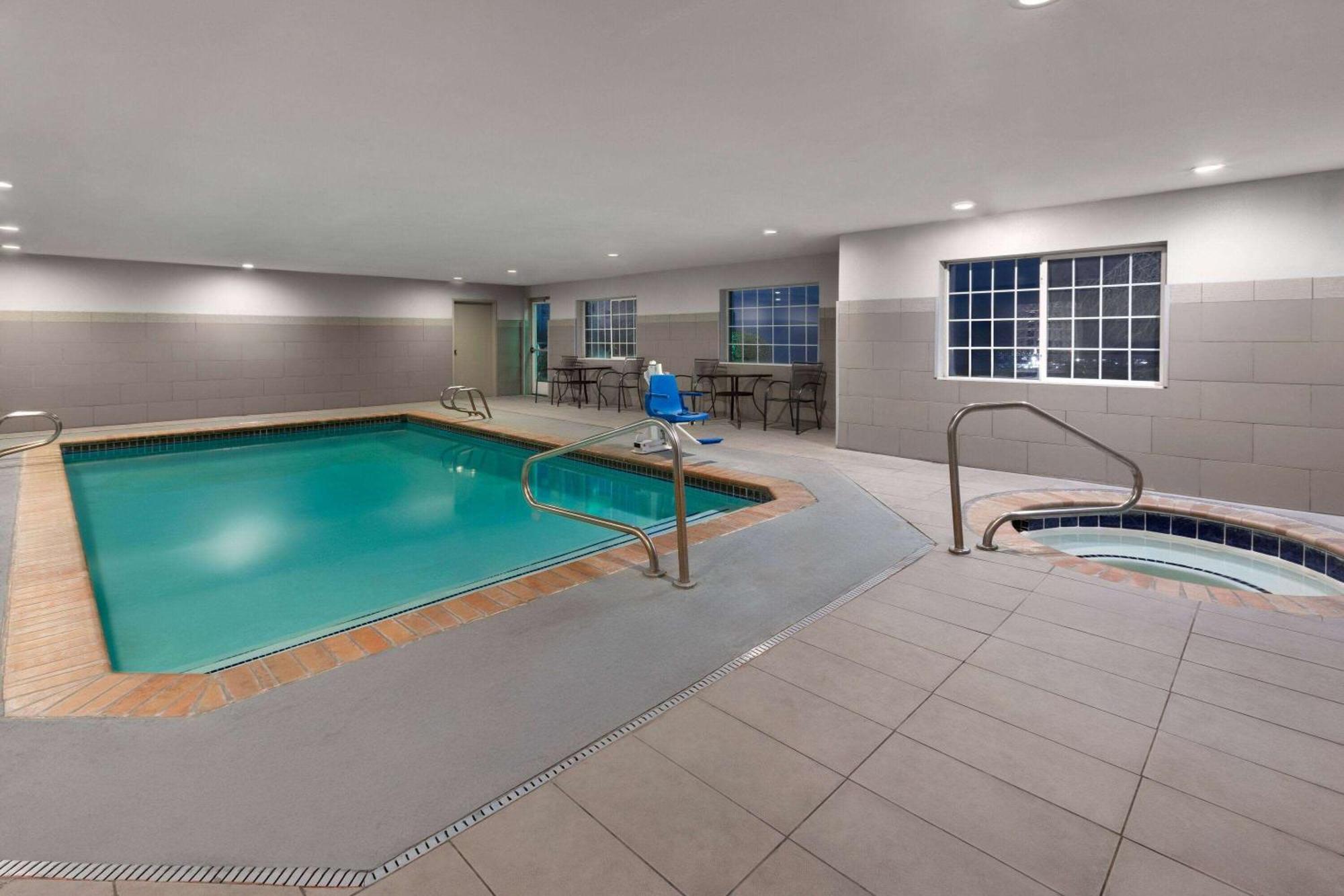 La Quinta By Wyndham North Orem Bagian luar foto